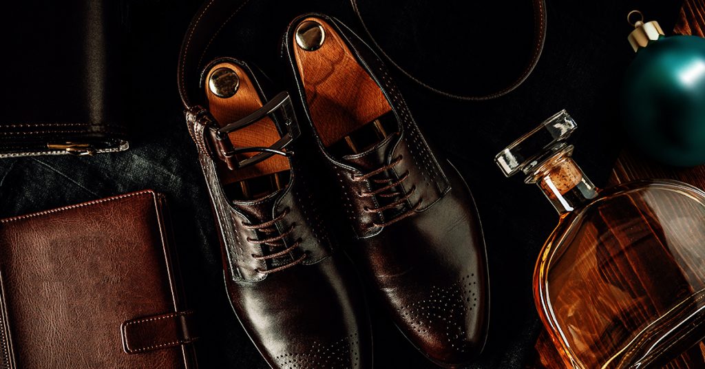 Karácsonyi ajándék férfiaknak? Stílusos és praktikus meglepetések minden korosztálynak